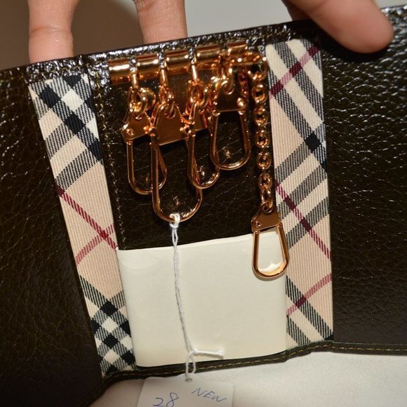 Burberry Dark Brown Leather 4-Hook Key Case Holder – With Box & Dust Bag - Picture 5 of 11